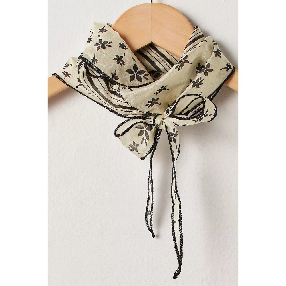 Free People Tilly Skinny Silk Convertible Scarf Neck Handbag Print O/S 291491